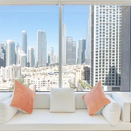 Chic 2Br Apartment, Prime Location Near Dubai Mall - Allsopp&Allsopp エクステリア 写真