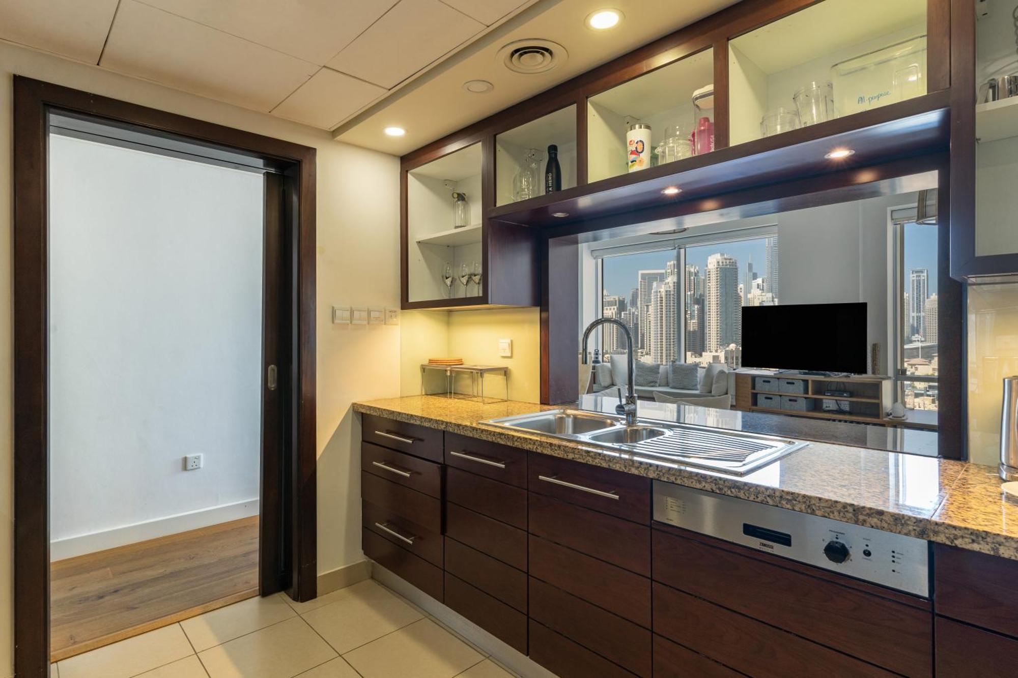 Chic 2Br Apartment, Prime Location Near Dubai Mall - Allsopp&Allsopp エクステリア 写真